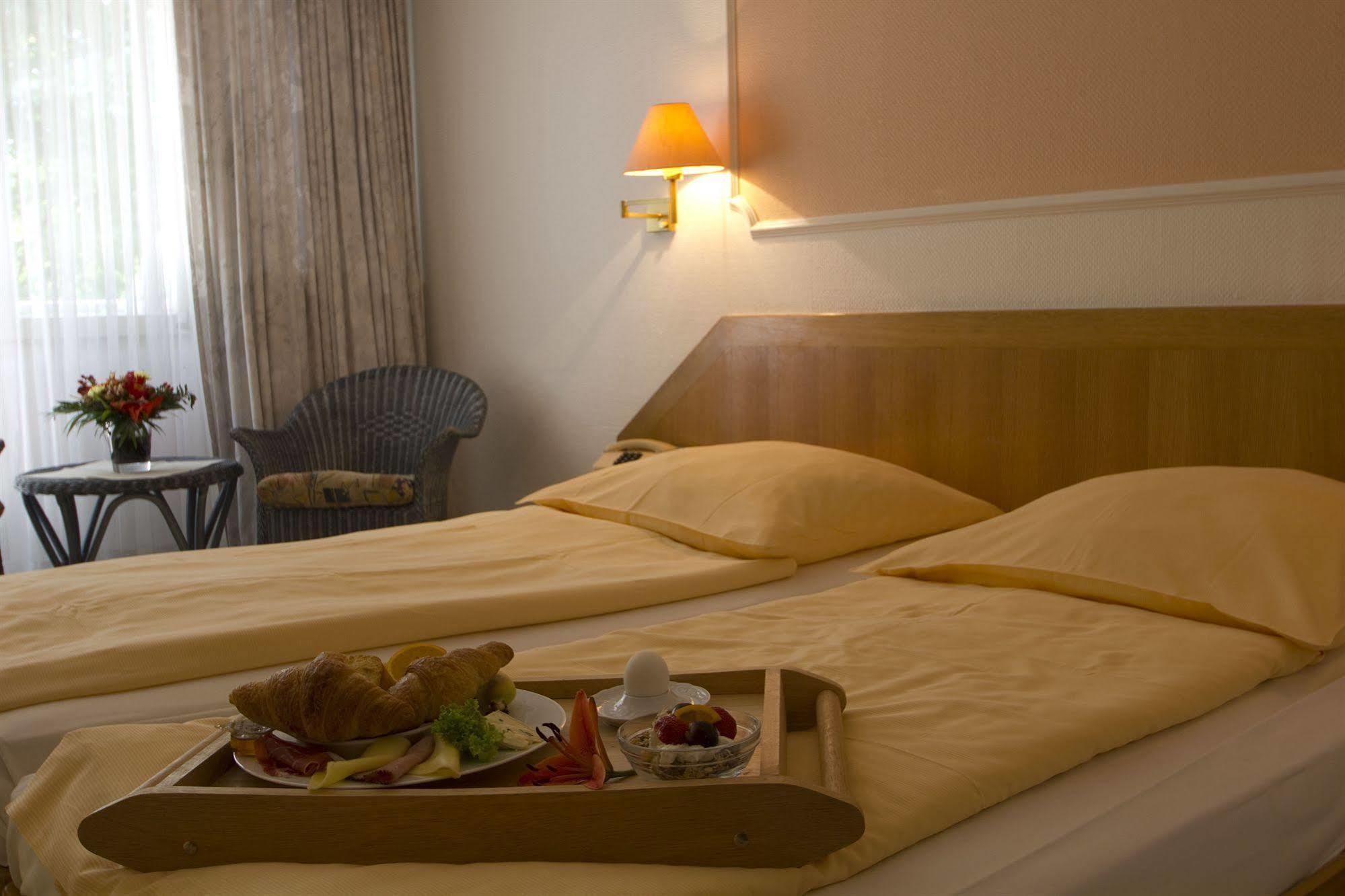 Hotel Buschhausen Ахен Экстерьер фото